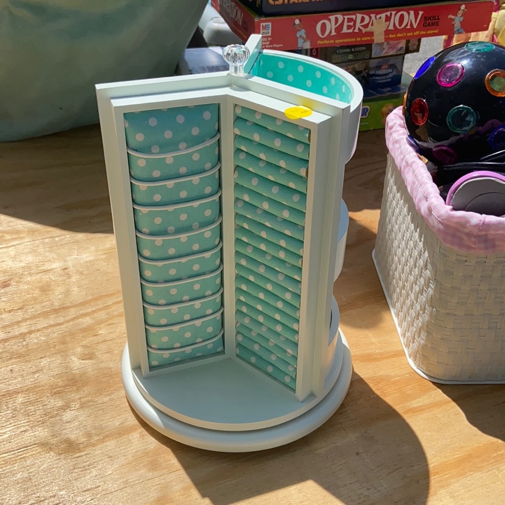 Jewelry holder